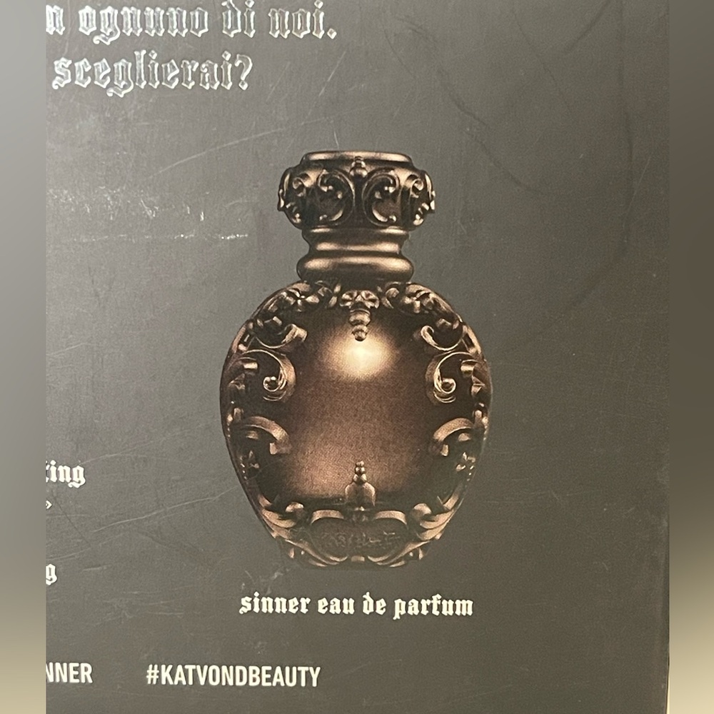 RARE Kat Von D Live Like a Sinner Fragrance and Lipstick Gift Set - Picture 5 of 5